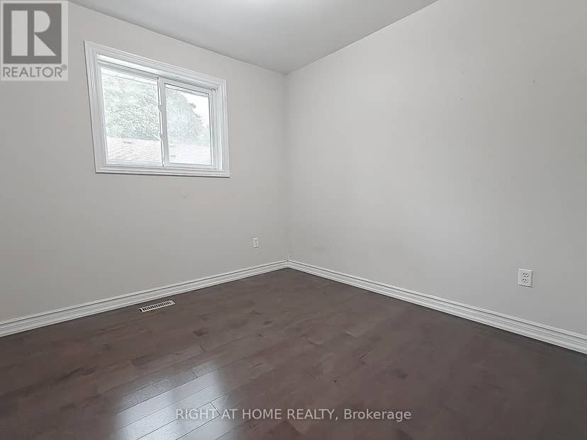 182 McNicoll Avenue — photo 20 of 40