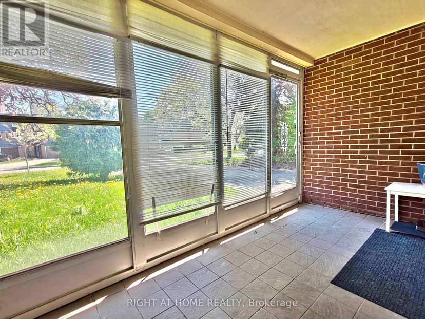 182 McNicoll Avenue — photo 38 of 40