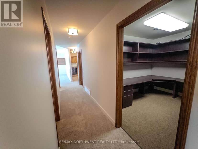 110 Lakeside Crescent — photo 35 of 40