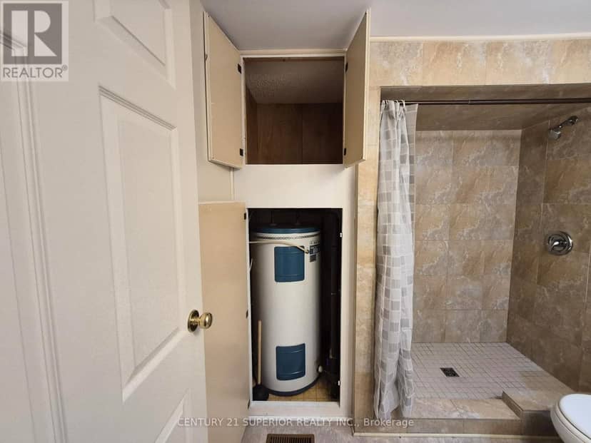 66 Jackson Crescent — photo 27 of 40