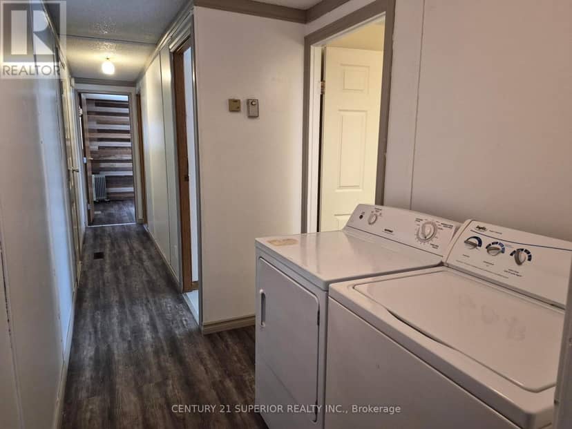 66 Jackson Crescent — photo 14 of 40
