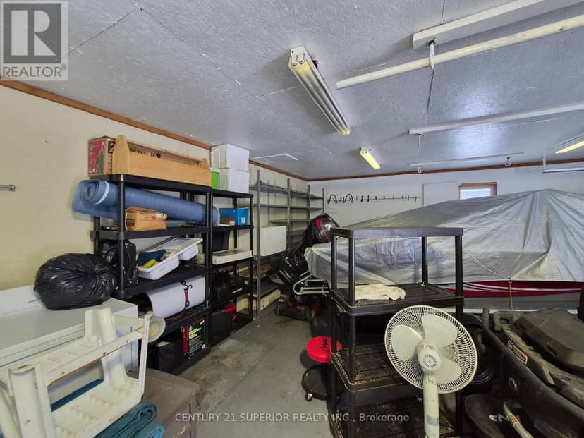 66 Jackson Crescent — photo 38 of 40