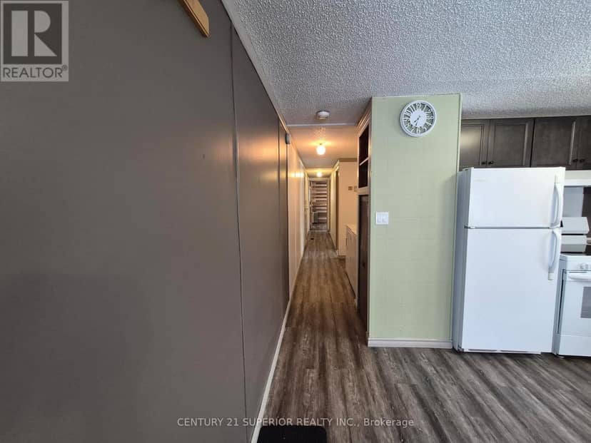66 Jackson Crescent — photo 12 of 40