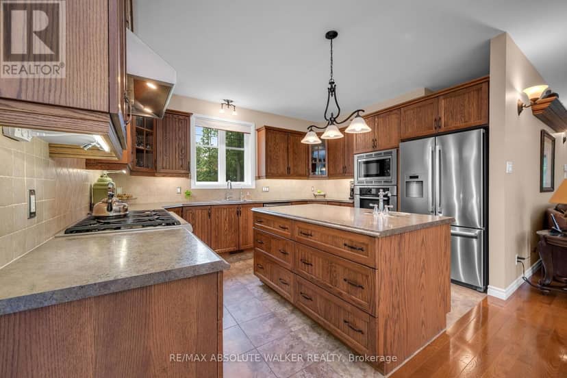 18668 Kenyon Concession 2 Road, North Glengarry, photo 5