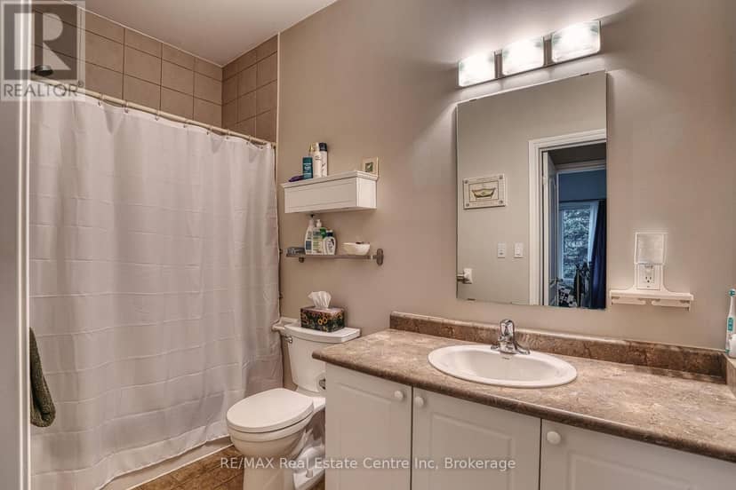 102 - 760 Woodhill Drive — photo 13 of 32
