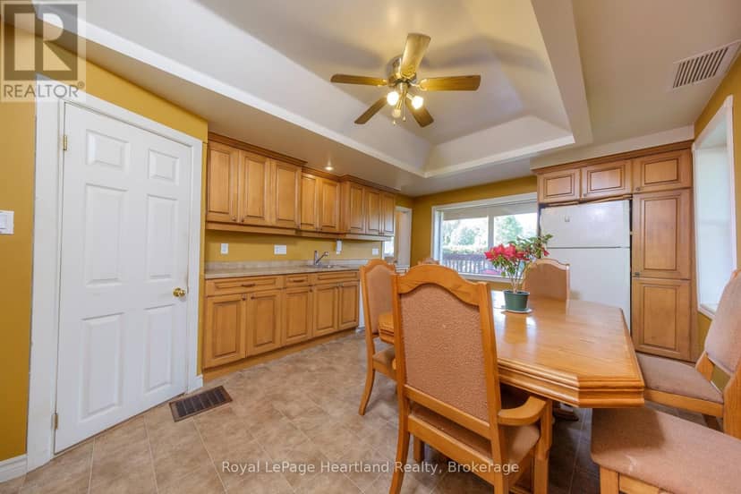 78 Bruce Rd 86 — photo 7 of 33