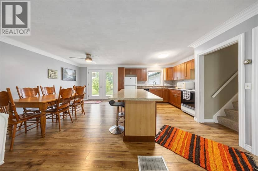 7882 + 7884 Rawlings Road — photo 17 of 40