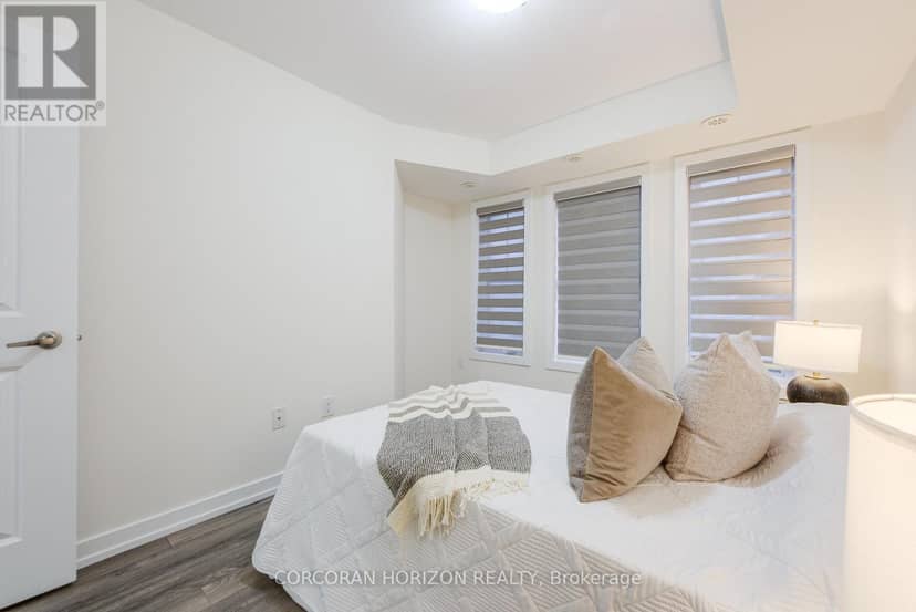 70 - 2315 Sheppard Avenue W — photo 19 of 28