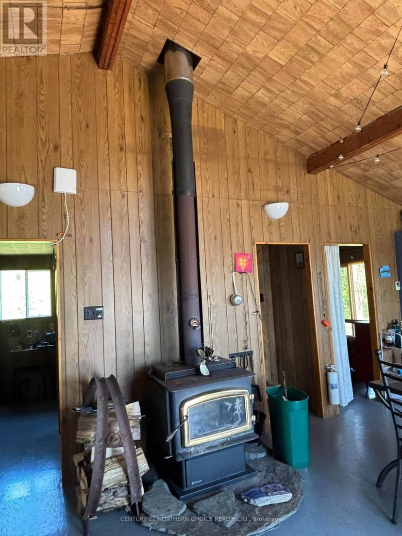 JO176 Shoal Lake — photo 22 of 40