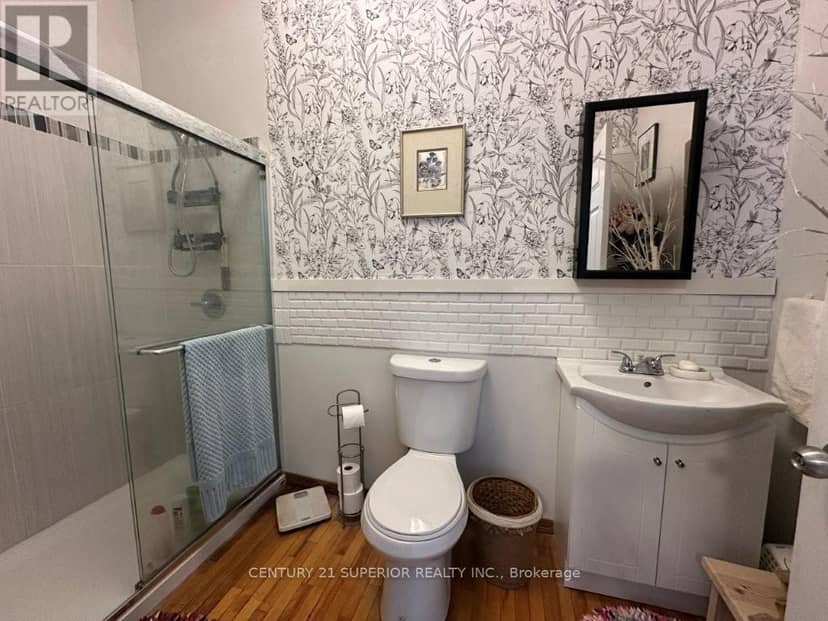 19 White Boulevard — photo 20 of 40