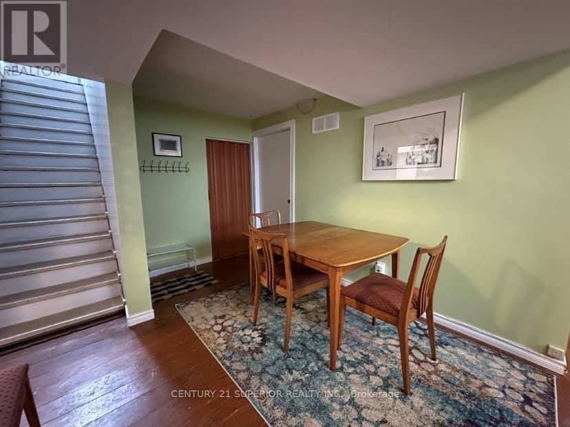 19 White Boulevard — photo 29 of 40