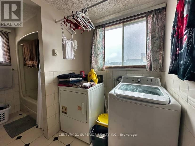 209 Walker Street — photo 20 of 40