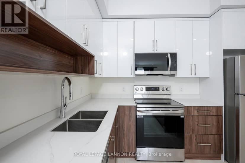 401 Empire Avenue — photo 9 of 37