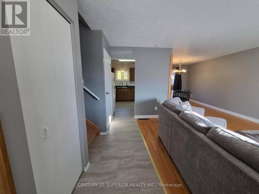 59 Hemlo Drive — photo 10 of 40