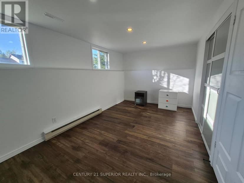 59 Hemlo Drive — photo 32 of 40