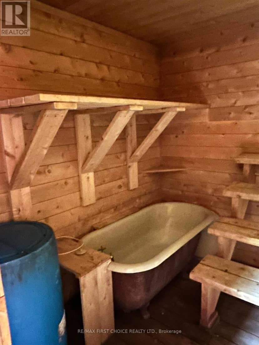 1 Bear Camp — photo 10 of 22