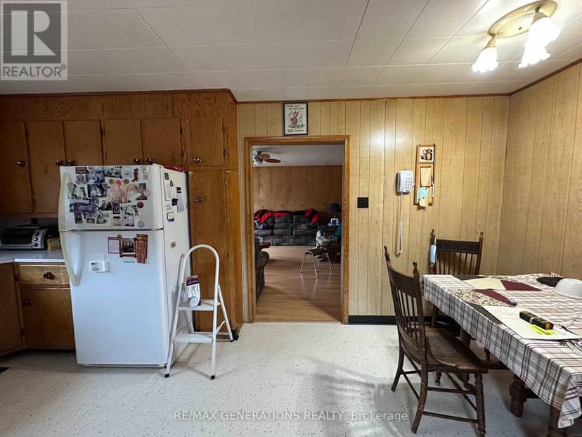 105 Columbia Street — photo 11 of 39