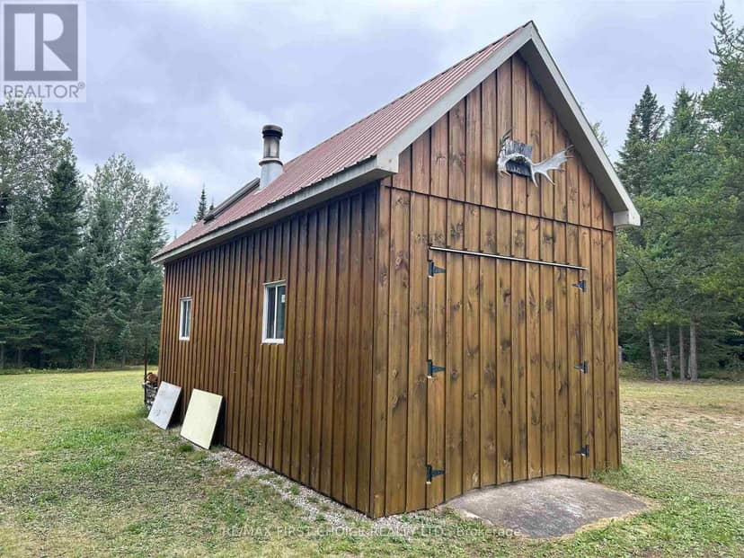 1 Bear Camp — photo 11 of 22