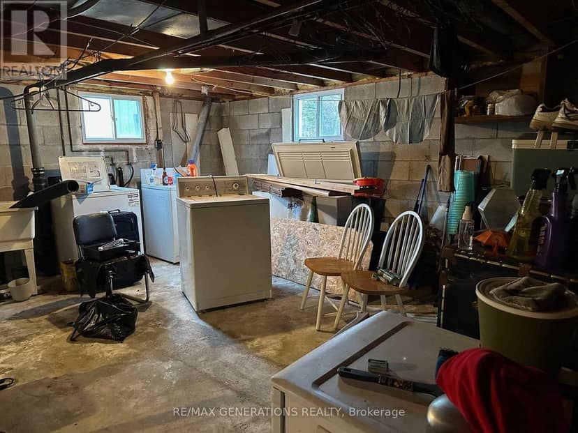 105 Columbia Street — photo 34 of 39