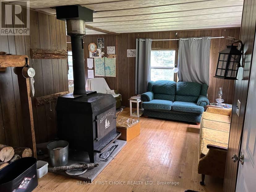 1 Bear Camp — photo 3 of 22