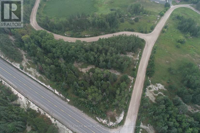 Villeneuve Road SE, Kenora