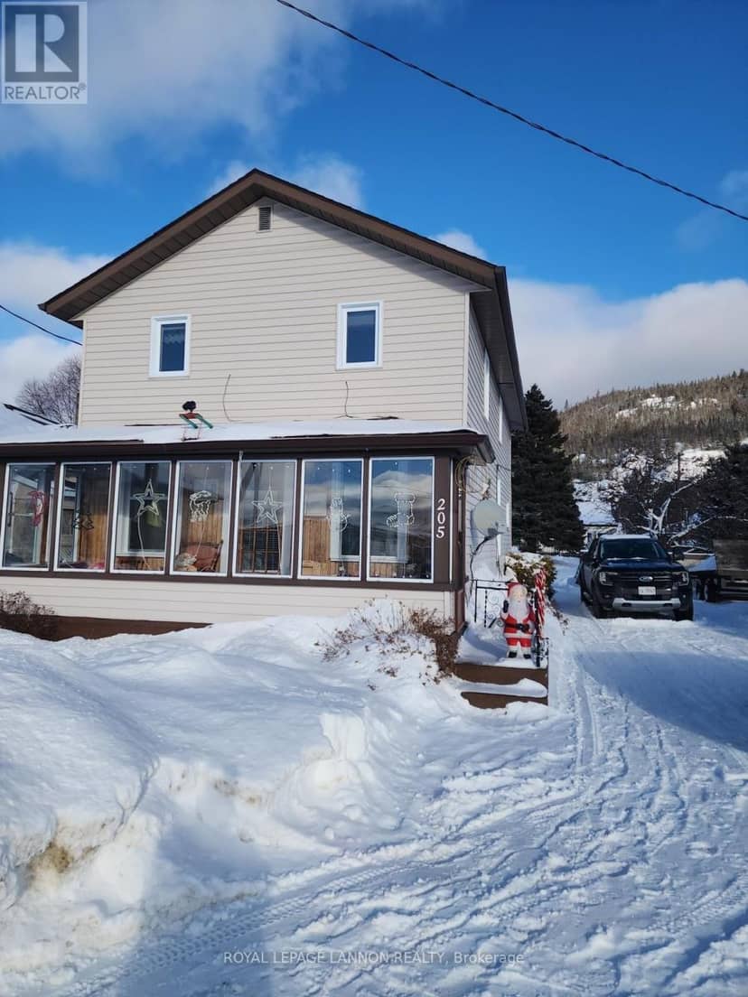 205 Ontario Street, Schreiber