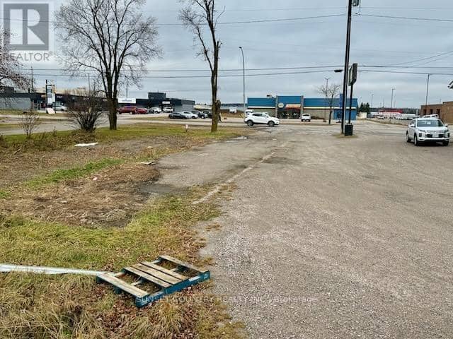 452 Government Street — photo 9 of 10