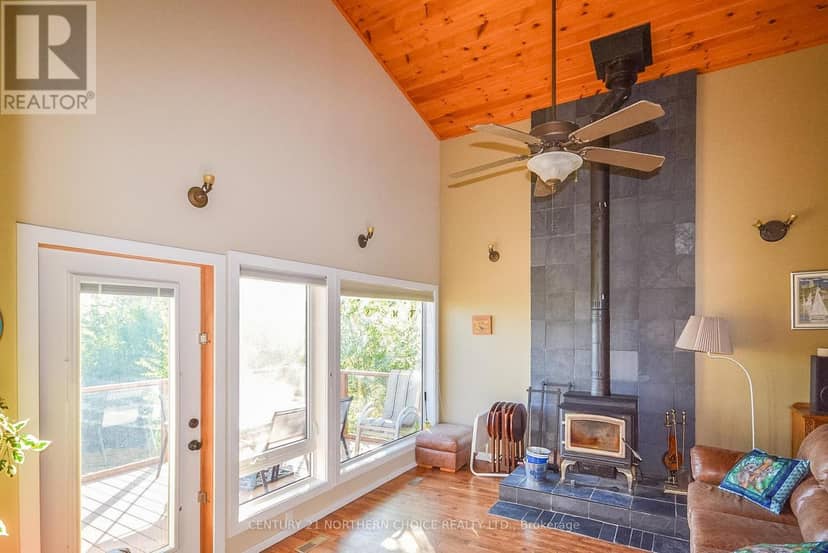 25 Royal Lake — photo 8 of 38