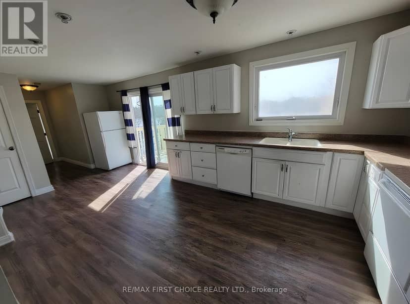 1208 Olde Shambles Rd, Fort Frances, photo 4