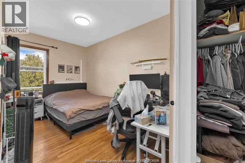 538 Louis AVENUE — photo 12 of 26