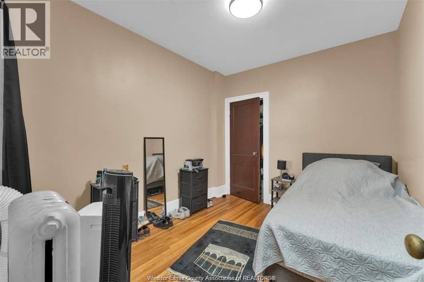 538 Louis AVENUE — photo 13 of 26