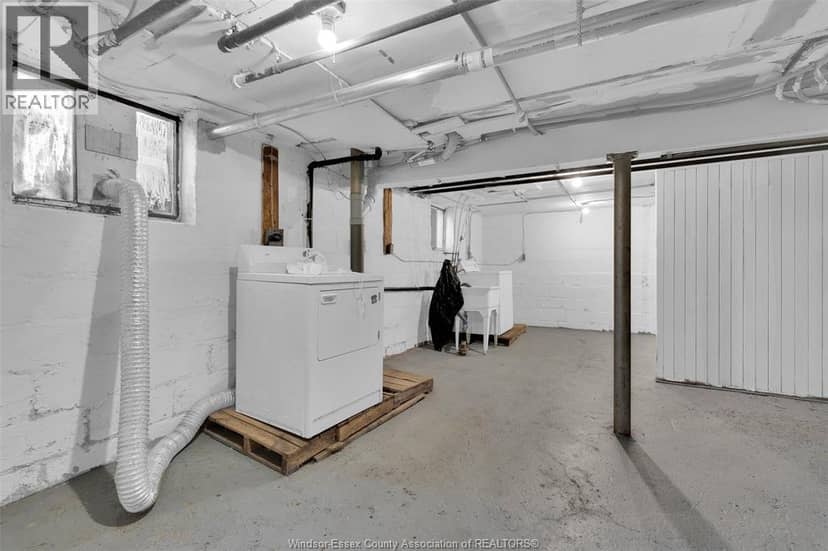 538 Louis AVENUE — photo 17 of 26