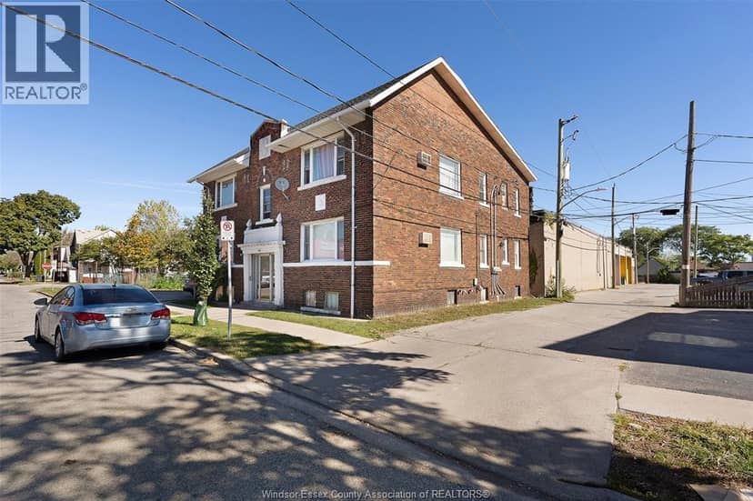 538 Louis AVENUE — photo 2 of 26