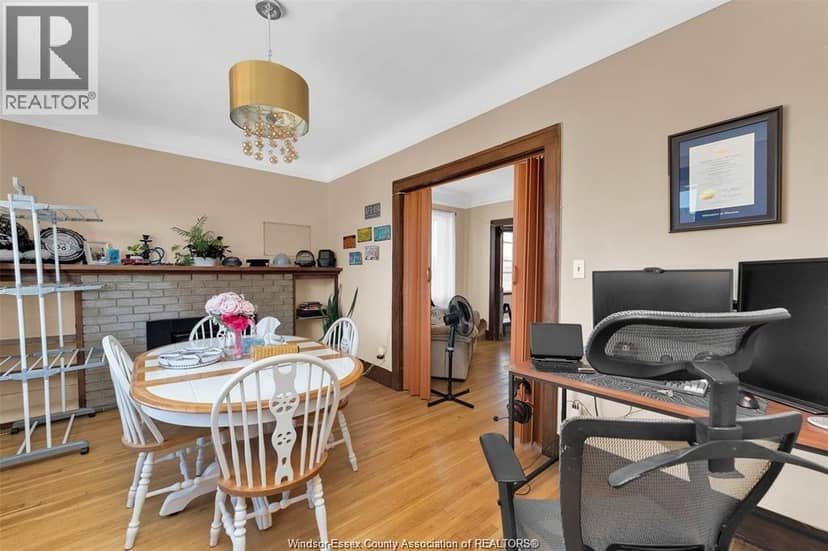 538 Louis AVENUE — photo 8 of 26