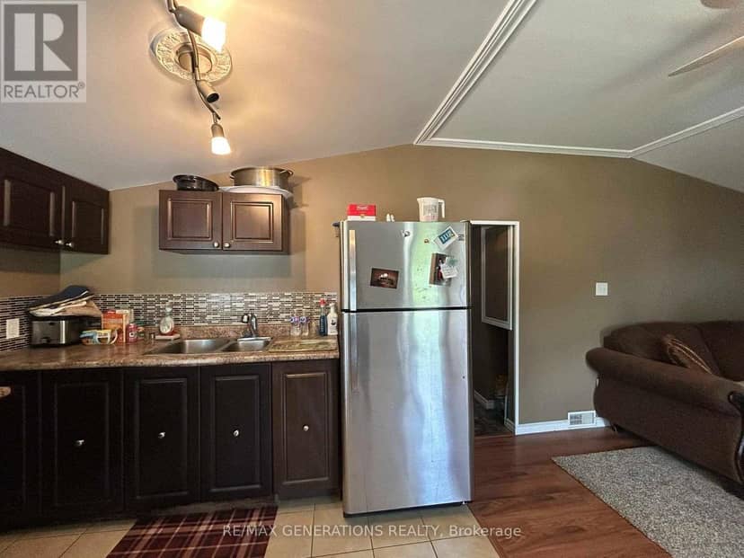 208 Mackenzie Avenue, Atikokan, photo 8