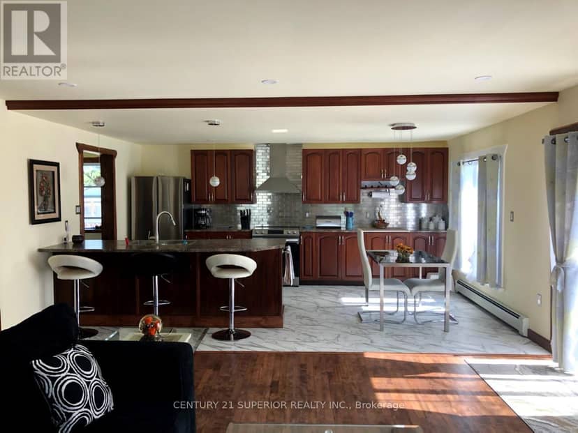 240 Walker Street — photo 23 of 40