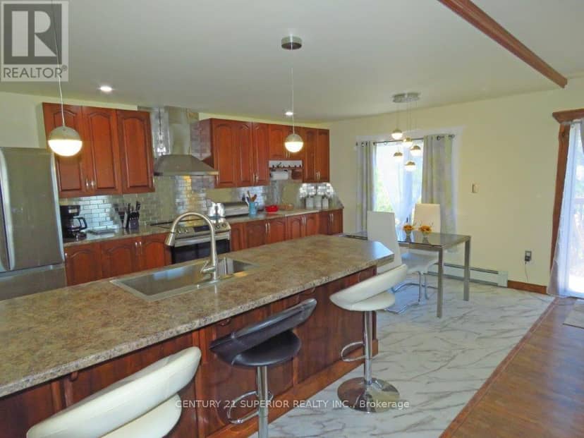 240 Walker Street — photo 13 of 40