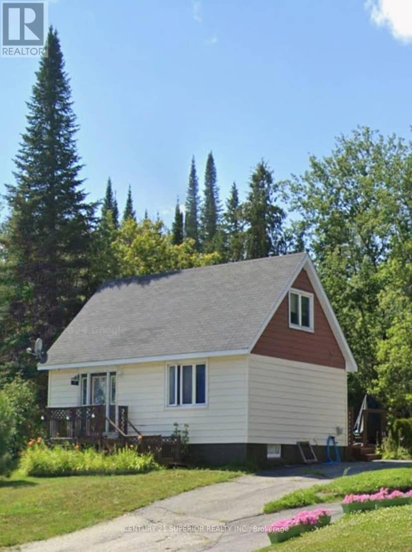 7 Essa Place, Manitouwadge, photo 2