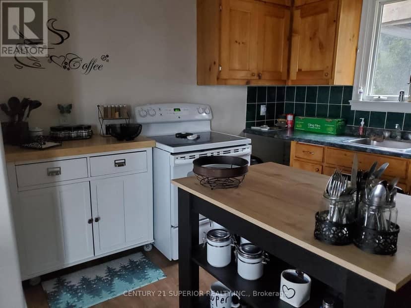 7 Essa Place — photo 13 of 33