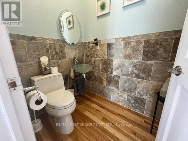 7431 Hwy 621 — photo 13 of 40