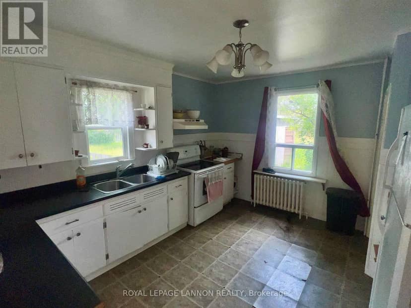 213-215 Gorrie Street, Atikokan, photo 7