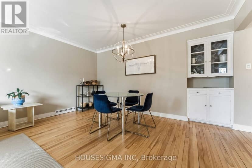 1047 Richard Avenue — photo 10 of 40