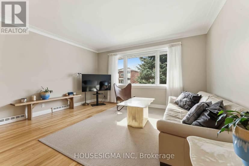 1047 Richard Avenue — photo 9 of 40