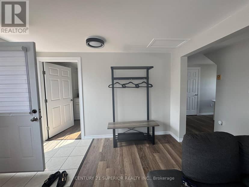 49 Otter Ave — photo 3 of 33