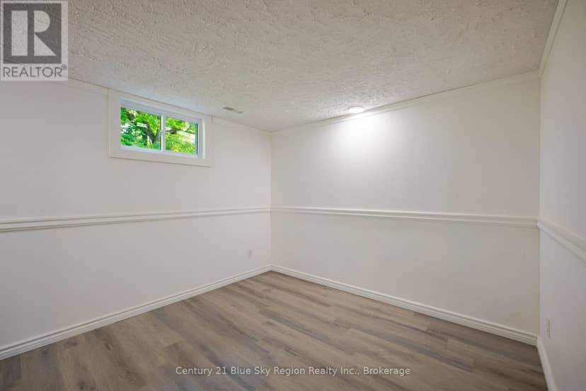 1351 Village Road — photo 27 of 40