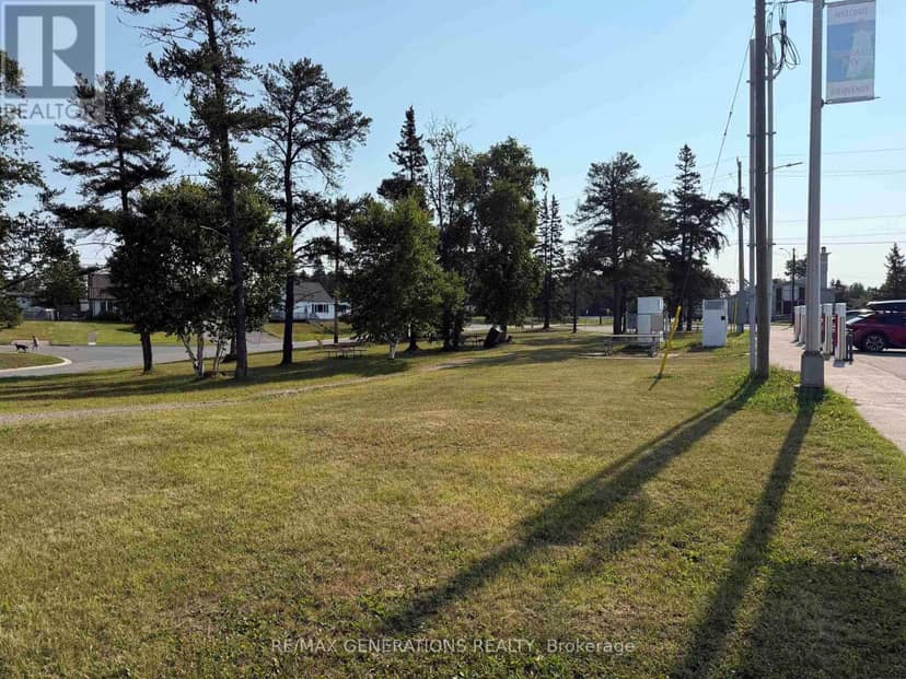 Lots 1-6 Simcoe Plaza — photo 1 of 3