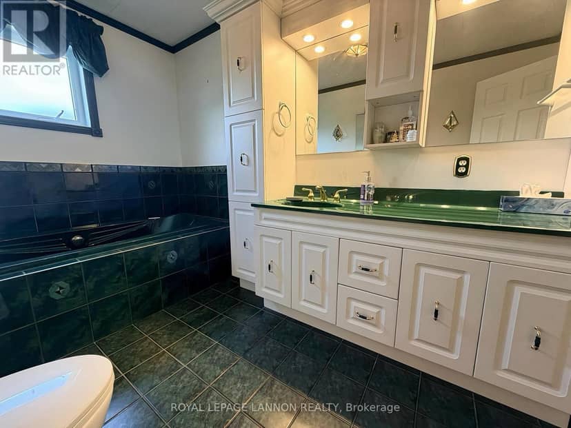 111 Woodcrest Drive — photo 15 of 37