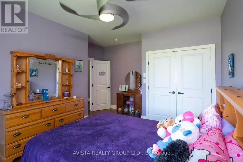 2422 Broadway Ave — photo 25 of 40