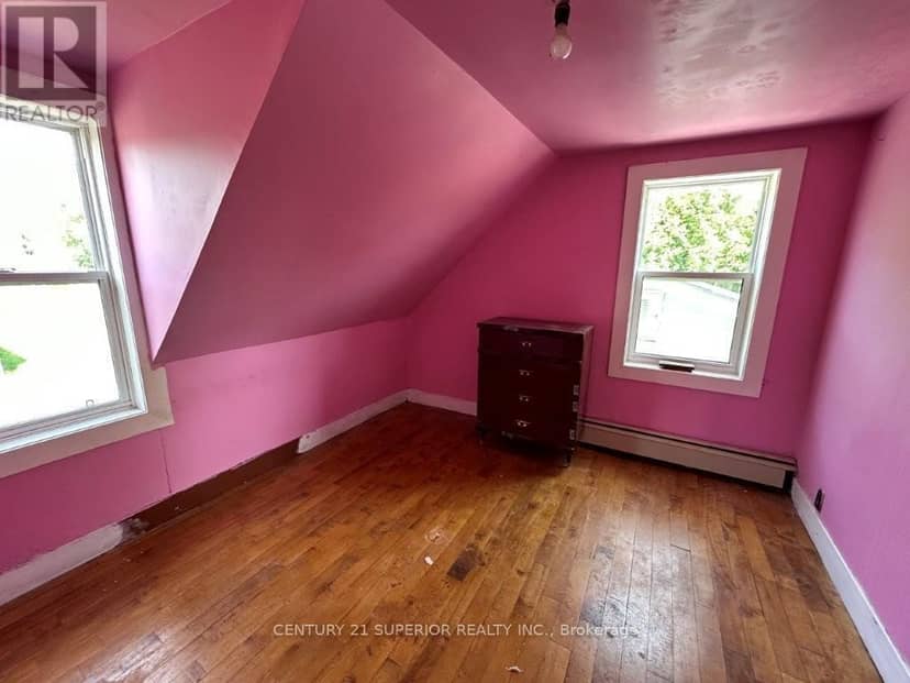 161 Bell Street — photo 20 of 40