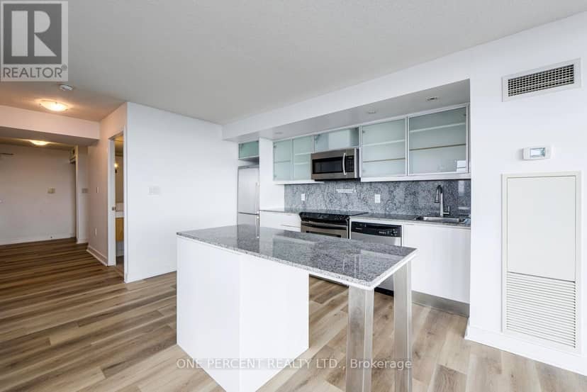 5007 - 25 Telegram Mews — photo 15 of 36